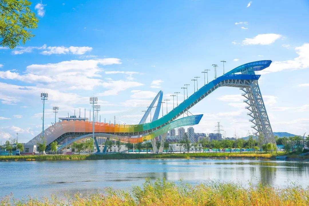 Uncover the secrets of Winter Olympic venues: the high-tech welding technology used by Shougang ski jump platform won gold by Gu ailing(图1)