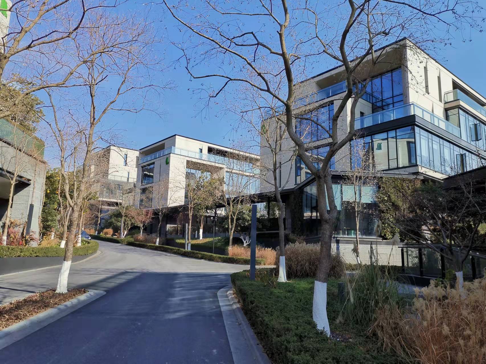 Strong system refined steel curtain wall profile has obvious ornamental and economic effects(图4)
